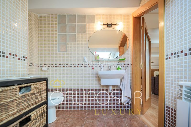 Foto cfb4d560-84a8-419d-8b8b-efdc150ec55b. Casa adossada amb xemeneia calefacció aparcament a Boecillo