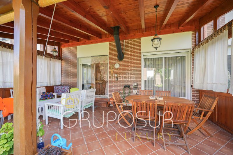 Foto fcbab497-9caa-4c3d-b412-74d9cfe27730. Casa adossada amb xemeneia calefacció aparcament a Boecillo