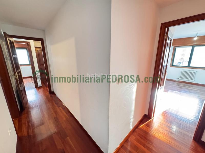 Foto 71491fa1-3d65-4825-91ed-7f9ba18b4237. Flat with heating parking in Zona de Plaza de Barcelos Pontevedra