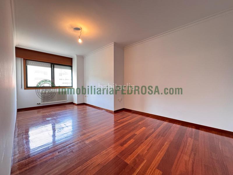Foto a135f9a5-83ee-4f4d-b495-2d01b6fe5b4d. Pis amb calefacció aparcament a Zona de Plaza de Barcelos Pontevedra