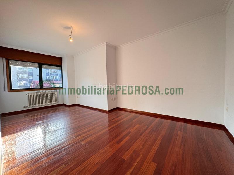 Foto d5a7dd59-89f5-4722-b087-46bead0173e9. Flat with heating parking in Zona de Plaza de Barcelos Pontevedra