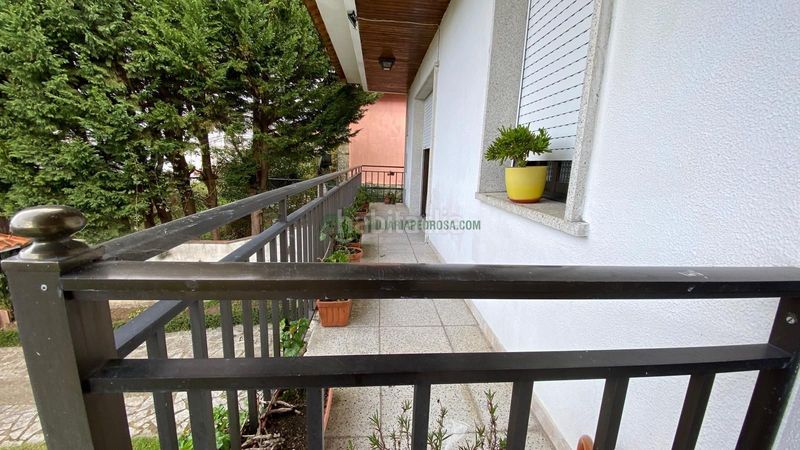Foto 05eb4e2f-5ef3-4359-95bb-702097f77a4b. Chalet en san xoán de Poio Poio