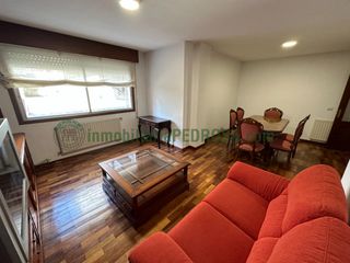 Miete Etagenwohnung  Calle san antoniño. Piso para estudiantes en pontevedra zona san antoñiño