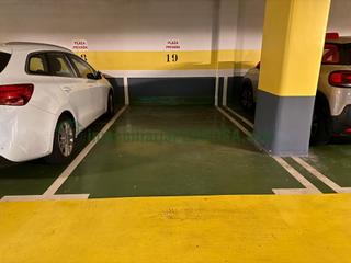 Lloguer Aparcament cotxe  Veiga da eira (da). Amplio garaje en el corazón de pontevedra!
