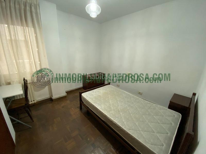 Foto 0ed0ae5f-d482-42cd-8ef5-907cdb312292. Alquiler estudio piso ideal para alquiler de estudiantes , zona hospital en Pontevedra