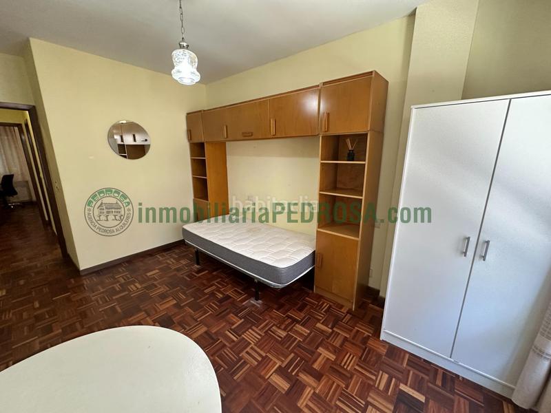 Foto d43875f5-ee1c-4e33-ae82-0fbba9e4a2ee. Alquiler estudio piso ideal para alquiler de estudiantes , zona hospital en Pontevedra