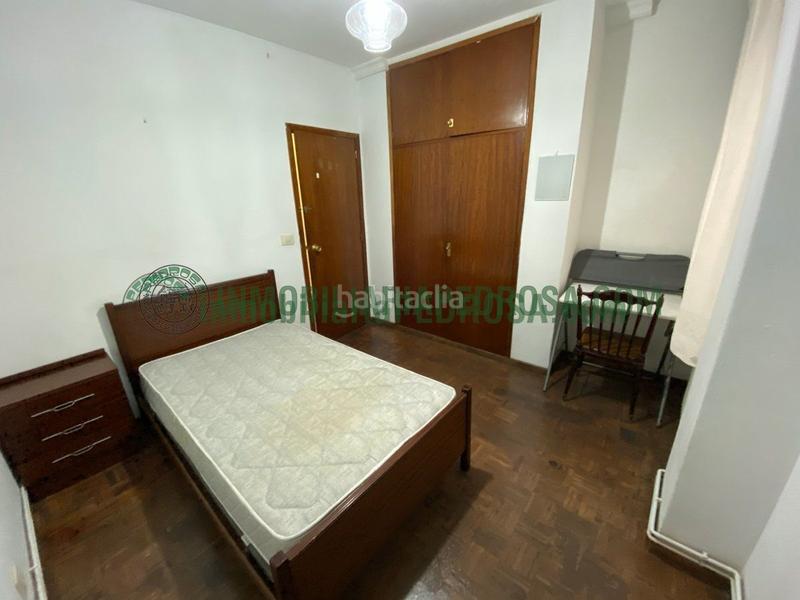 Foto 31bf86f2-ad8a-4160-a8ab-a569db4a3ccc. Rent studio with heating in Zona de Plaza de Barcelos Pontevedra