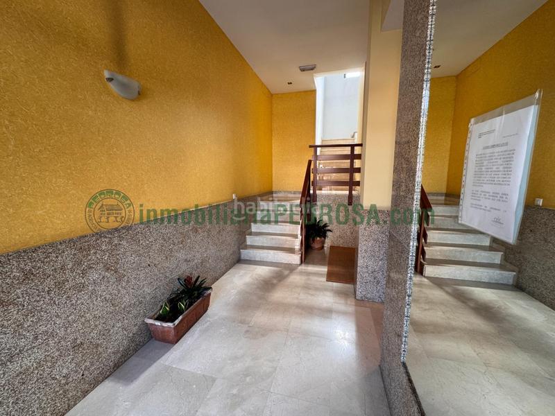 Foto feafdbea-3fdd-4653-996e-1e77d7231612. Piso amplio y luminoso piso seminuevo en seixo, marin en Marín