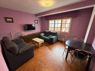 Rent Studio  Ponte (da). Piso de estudiantes en la zona momumental 4 dormitorios