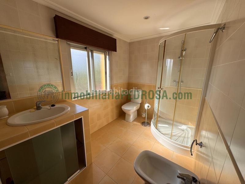 Foto 59775ff2-2c2e-4e28-bca2-41068ae4ec60. Casa con riscaldamento parcheggio in A Parda Pontevedra