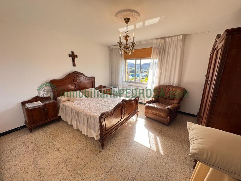 Foto 8e5fc8a1-1a4b-4607-9dd6-3e72ba40ed37. Casa con riscaldamento parcheggio in A Parda Pontevedra