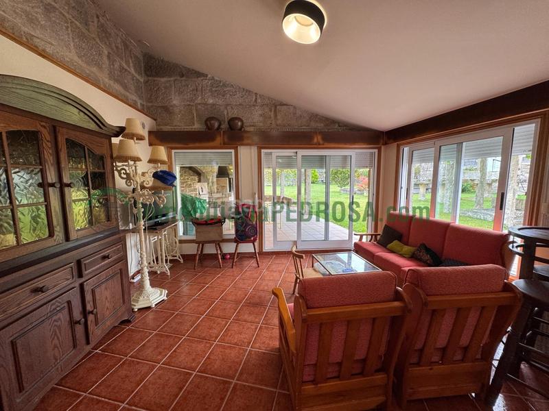 Foto 8713d796-d4ba-41d8-8e44-08bae8ea02d7. Bauernhof in Marín