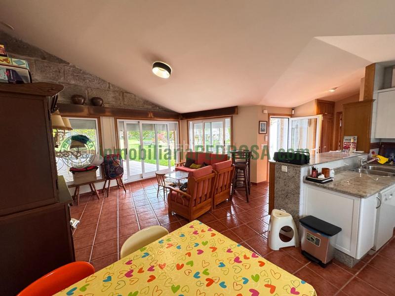 Foto f585a42b-ecca-4539-8779-50f6a37db4bb. Bauernhof in Marín