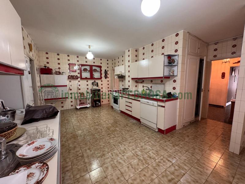 Foto c7de1041-6d48-42a0-a29c-9c59641ac2c5. Appartamento con riscaldamento parcheggio in Zona de Plaza de Barcelos Pontevedra