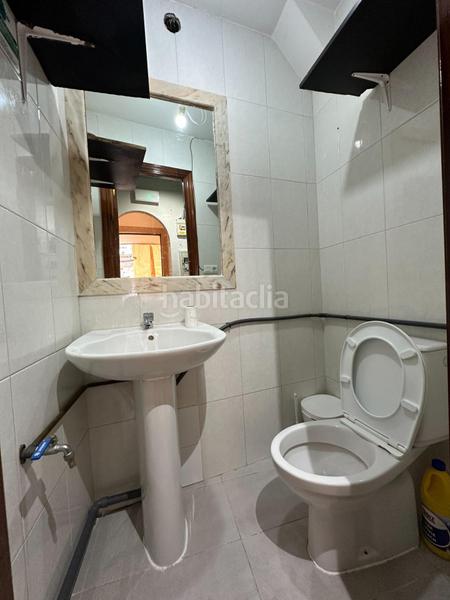 Foto bffda579-c04e-4a28-bd21-851ced067cd9. Location local commercial dans Centro - Echegaray Pontevedra