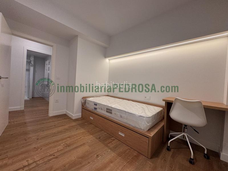 Foto 2b3e5cf4-af8f-41e5-aabf-56a929d1d73c. Alquiler piso moderno piso en alquiler en benito corbal, en Pontevedra