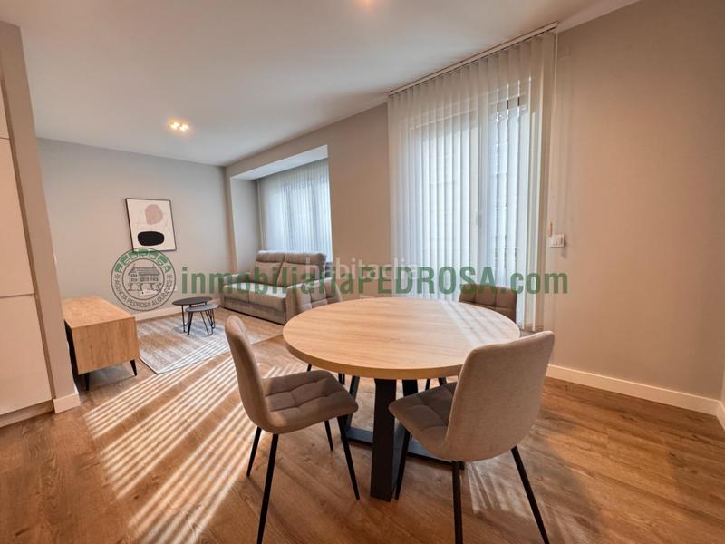 Foto 6d42531a-c1b5-44c5-8e1a-85fa49e9abb0. Alquiler piso moderno piso en alquiler en benito corbal, en Pontevedra
