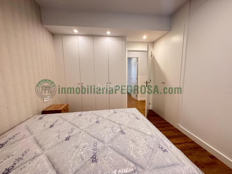 Foto e268c084-eaad-4bc6-bf1e-12f3dcecc9f3. Alquiler piso moderno piso en alquiler en benito corbal, en Pontevedra