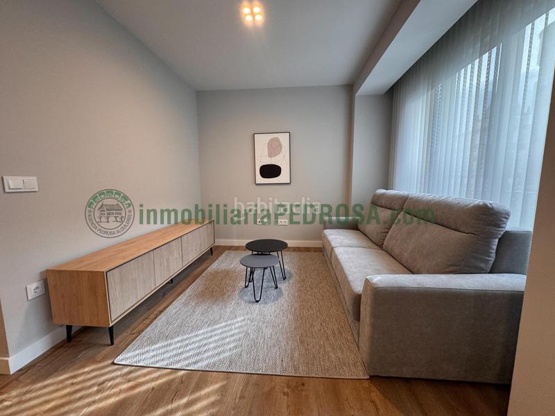 Foto 017d5003-46f9-48f4-9768-26e63e7e32fd. Rent flat with heating in Zona de Plaza de Barcelos Pontevedra