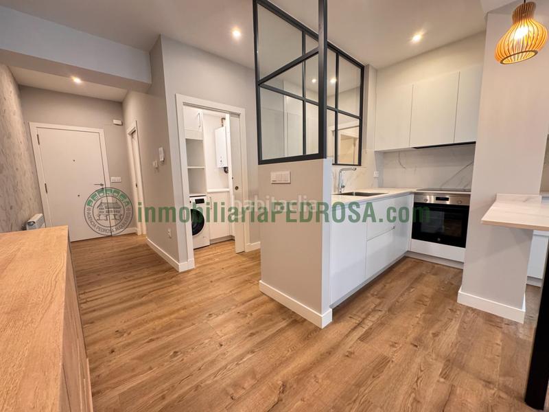 Foto 12fd3b3c-798d-4430-aedb-d852185d9fac. Rent flat with heating in Zona de Plaza de Barcelos Pontevedra