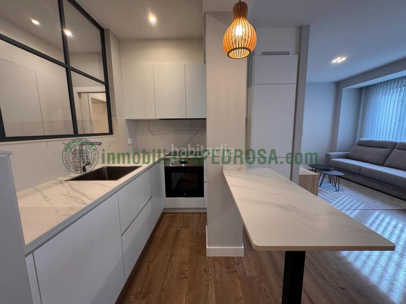 Foto 7393f464-7ed6-4fad-8209-c0967b7957cf. Rent flat with heating in Zona de Plaza de Barcelos Pontevedra