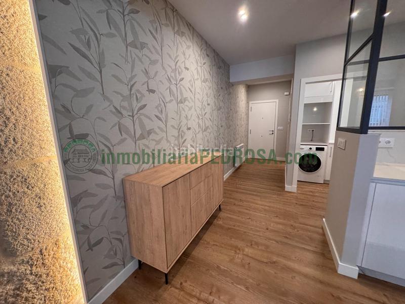 Foto adf013c6-40dd-4fa5-9ebe-59543104a99f. Rent flat with heating in Zona de Plaza de Barcelos Pontevedra