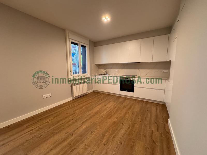 Foto 0a157ed1-9bfb-444d-8ac4-75ba38f1ccec. Alquiler apartamento moderno apartamento en alquiler en benito corbal, en Pontevedra