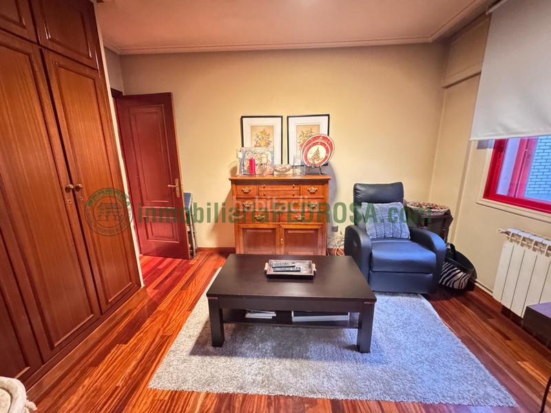 Foto 586fd99a-a6e1-42ab-bd2c-00be5c64c978. Appartement avec chauffage parking dans Zona de Plaza de Barcelos Pontevedra