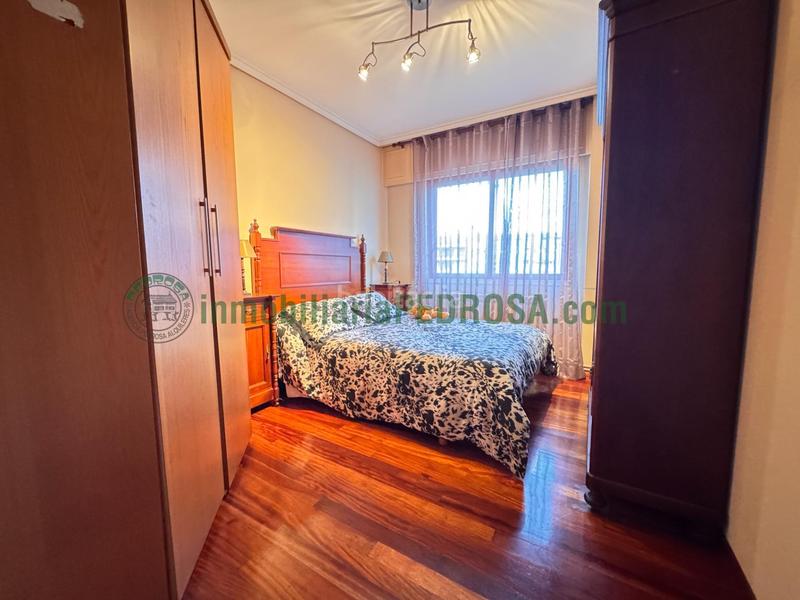 Foto 6e31b7d4-f060-4d57-9ece-f047f4db66c3. Appartement avec chauffage parking dans Zona de Plaza de Barcelos Pontevedra