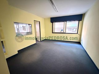 Location Bureau  Calle da virxe do camiño. Tu oficina en el corazón de la ciudad!