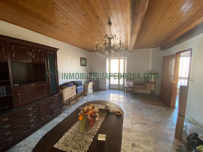 Foto 46da9d1b-21f1-459c-a432-2ebeb4e3394a. Casa a Meaño