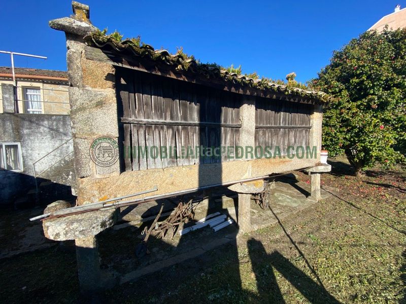 Foto 4e1d25f1-8ca1-4a3d-962e-19644e195328. Casa a Meaño
