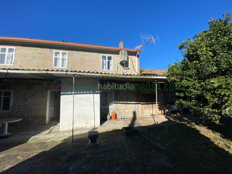Foto a77062cf-45a7-4302-8761-493af887df04. Casa a Meaño