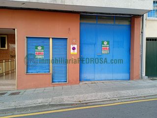 Lloguer Local Comercial  Calle de santa teresa de jesús jornet. Amplio local comercial en pontevedra