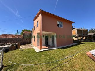 Casale  Lugar freixo-campaño. Amplia casa con terreno en campano por 350,000