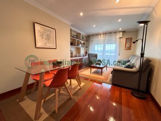 Lloguer Pis  Avenida ourense. Piso en marin zona centro con vistas al mar y garaje incluido
