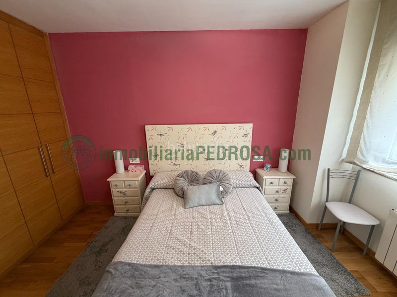 Foto 8435e403-490c-4c58-8763-b427525a0a4f. Lloguer apartament amb calefacció aparcament a Monte Porreiro Pontevedra
