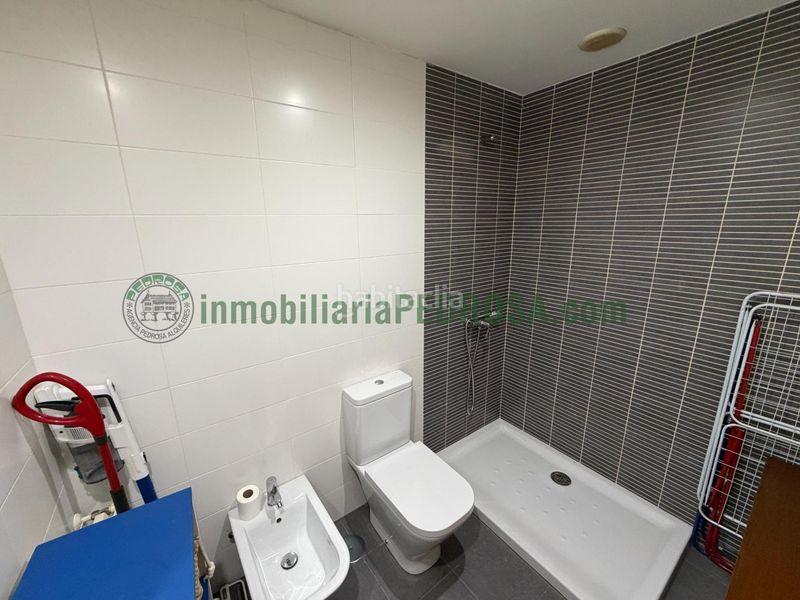 Foto cd3d2726-dc18-4060-856a-beee6c861e4d. Lloguer apartament amb calefacció aparcament a Monte Porreiro Pontevedra
