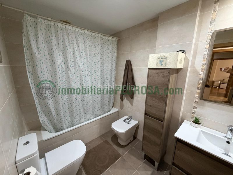 Foto f8f5366f-9e78-42b7-b8dd-7f340298e8f7. Lloguer apartament amb calefacció aparcament a Monte Porreiro Pontevedra
