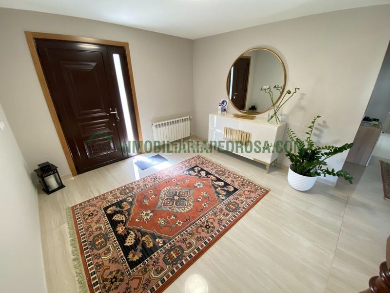 Foto b1d20e0e-6760-4034-84cc-6f21d689f289. Haus in Barro
