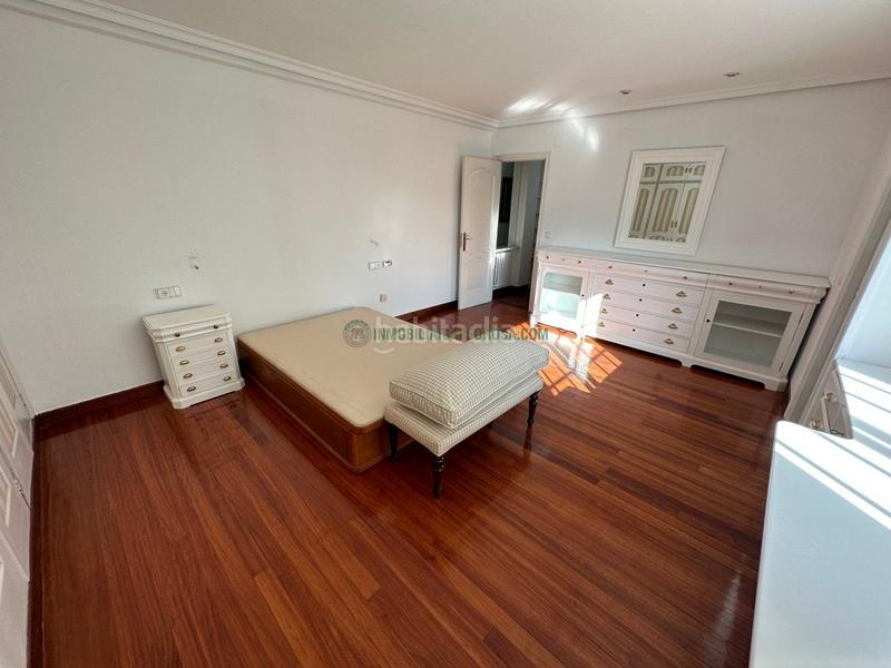 Foto 0792fd8b-ce3e-4dfe-9ea0-857c65036066. Appartement avec chauffage parking dans Zona de Plaza de Barcelos Pontevedra