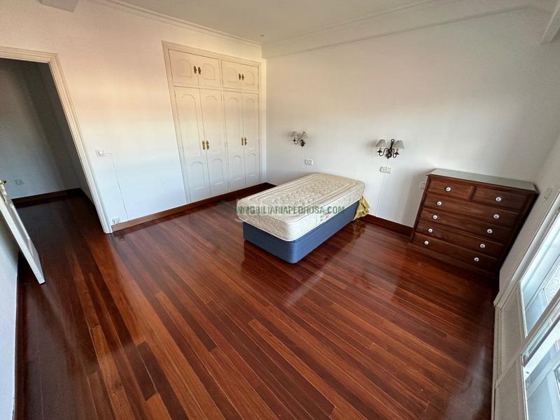 Foto 1995af83-78d4-48dd-ac54-193cddd46fc1. Appartement avec chauffage parking dans Zona de Plaza de Barcelos Pontevedra