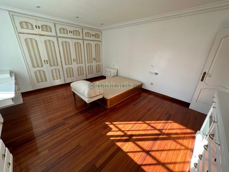 Foto 37064b1a-1bfd-4175-ae5b-82c42be0988f. Appartement avec chauffage parking dans Zona de Plaza de Barcelos Pontevedra