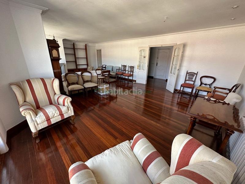 Foto 3ee2f6dc-f820-4141-98e1-f30b976a2f55. Appartement avec chauffage parking dans Zona de Plaza de Barcelos Pontevedra