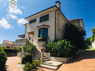 Country house in Poio