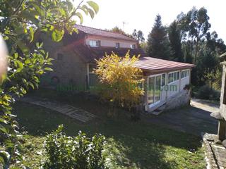 Casa a Lama (A). Casa en a lama con impresionante jardín y acabados de alta calid