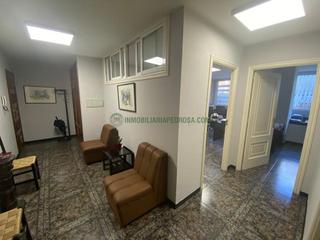 Office space in Zona de Plaza de Barcelos