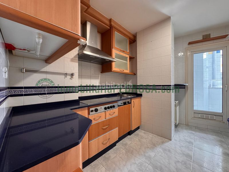 Foto 6f3ca0c1-4c52-44a4-b1bc-4eefe51fade7. Apartament amb calefacció aparcament a Centro - Echegaray Pontevedra