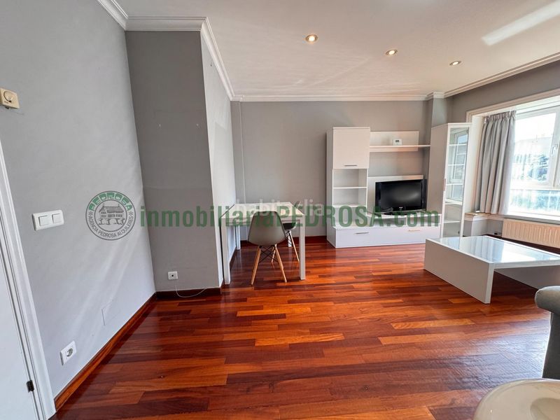 Foto 70f773e9-2a77-4d82-99cb-950db1eec3db. Apartament amb calefacció aparcament a Centro - Echegaray Pontevedra