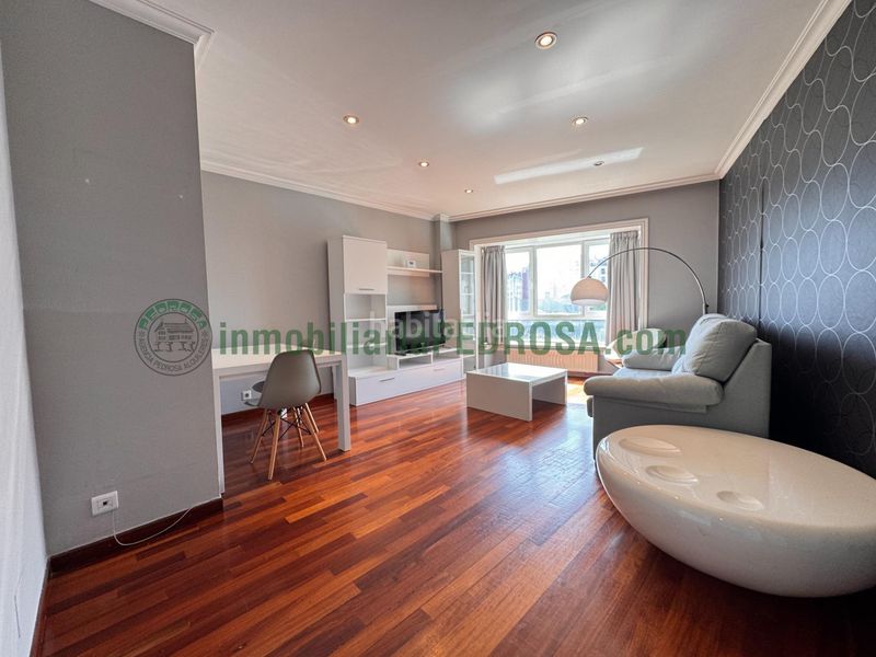 Foto 9e29f26e-0e7c-4b1c-858f-53c8304c367b. Apartament amb calefacció aparcament a Centro - Echegaray Pontevedra